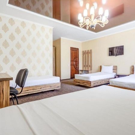 Kausar Hotel บิชเคก ภายนอก รูปภาพ