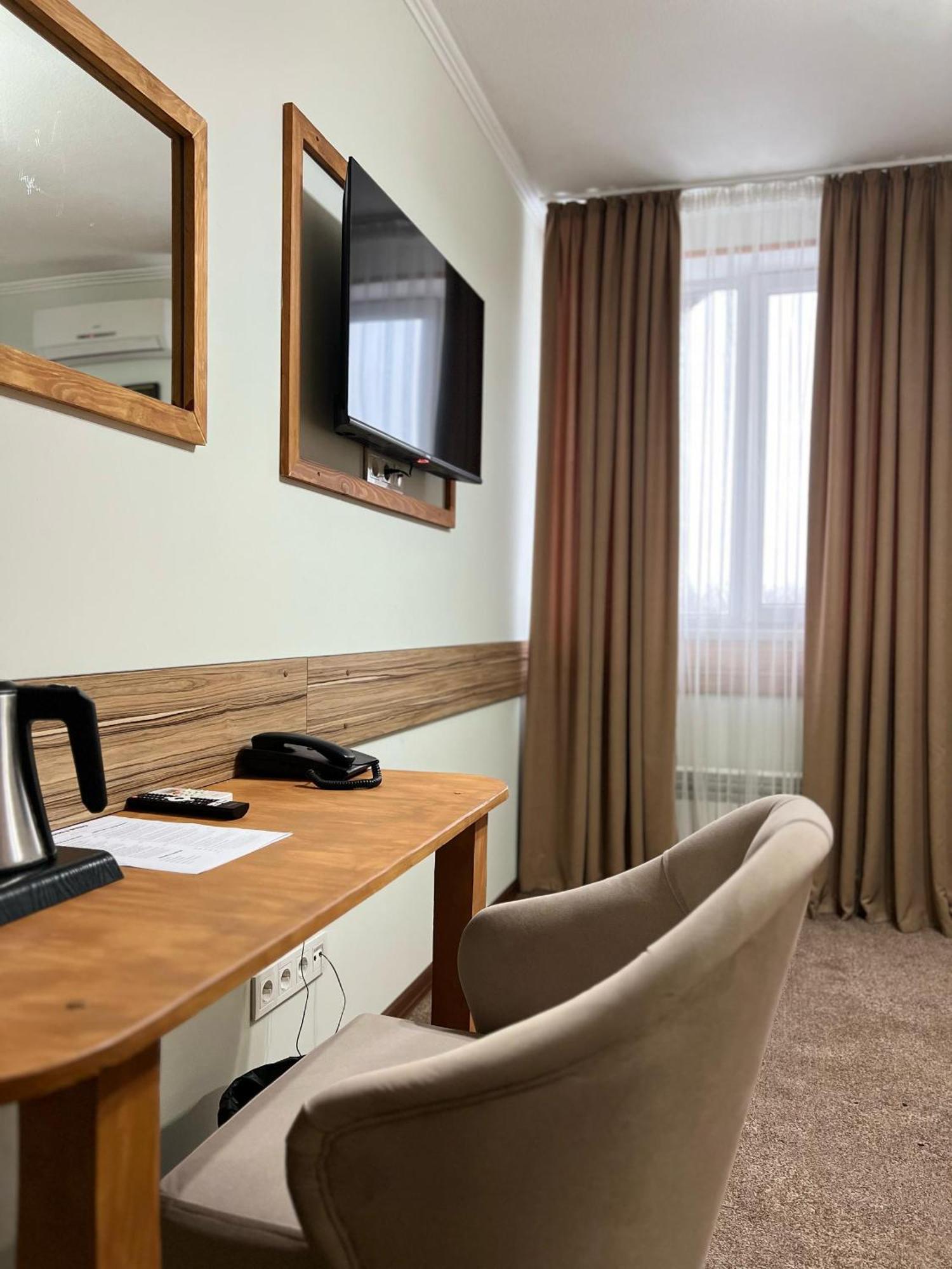 Kausar Hotel บิชเคก ภายนอก รูปภาพ